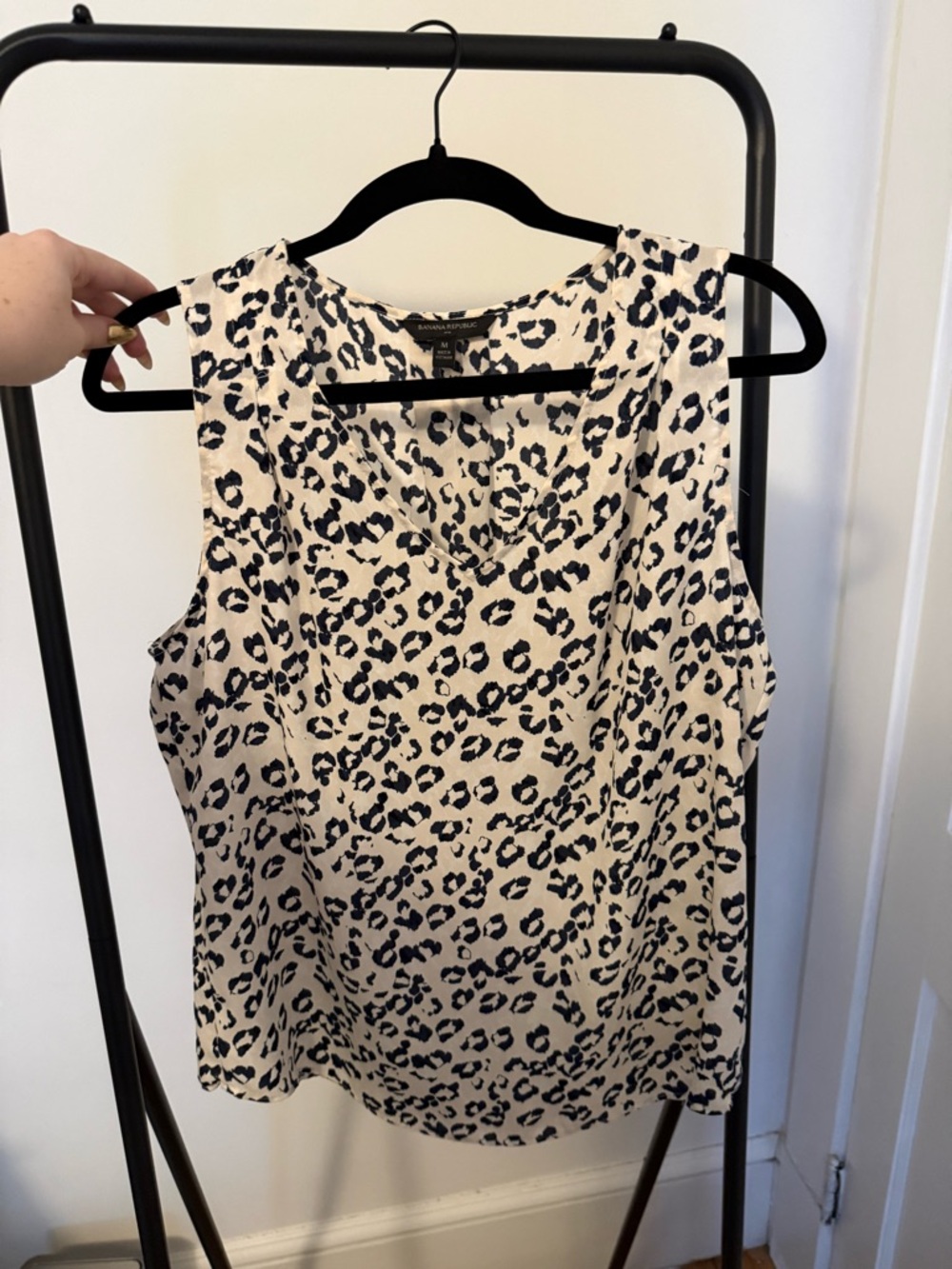 Banana Republic light pink and navy Leopard Print V-Neck Tank Top